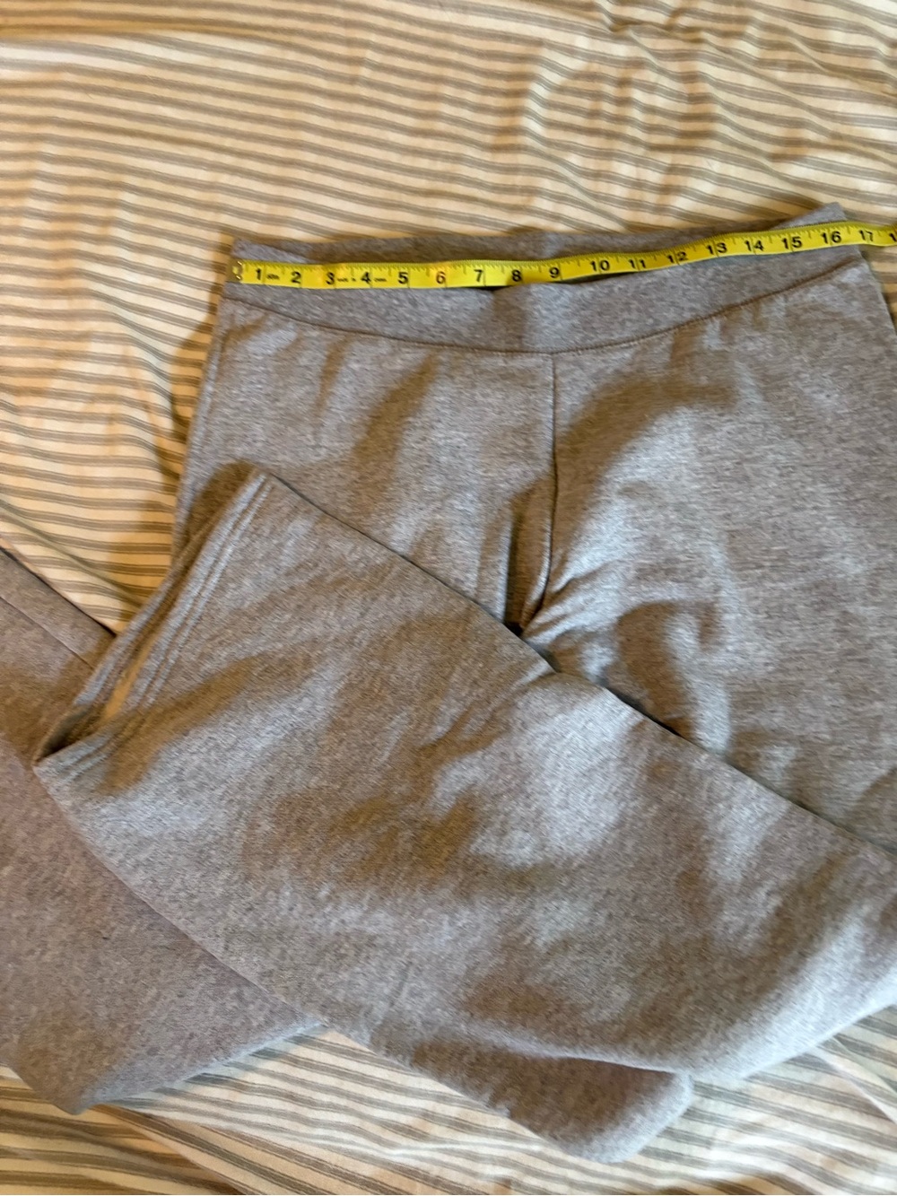 Hanes M grey sweatpants